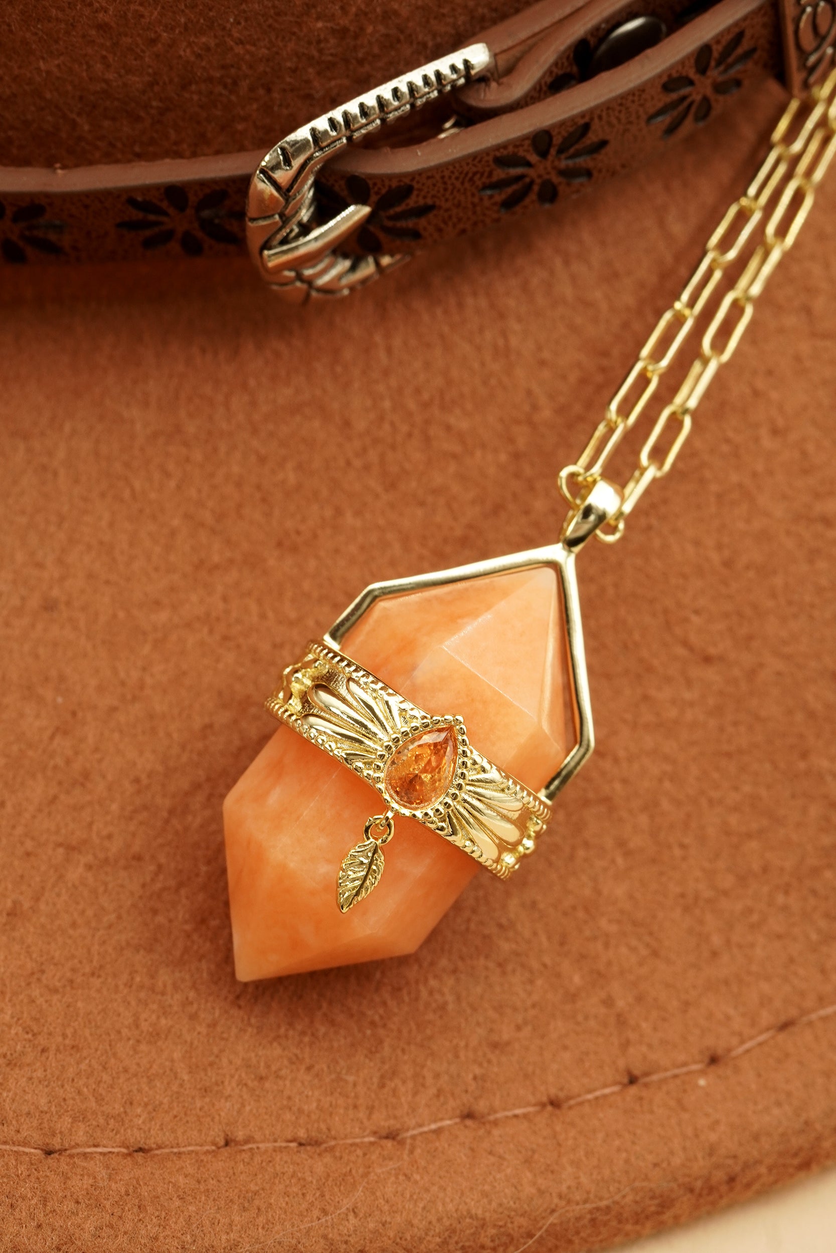 Trust The Path Feather Necklace - Gold