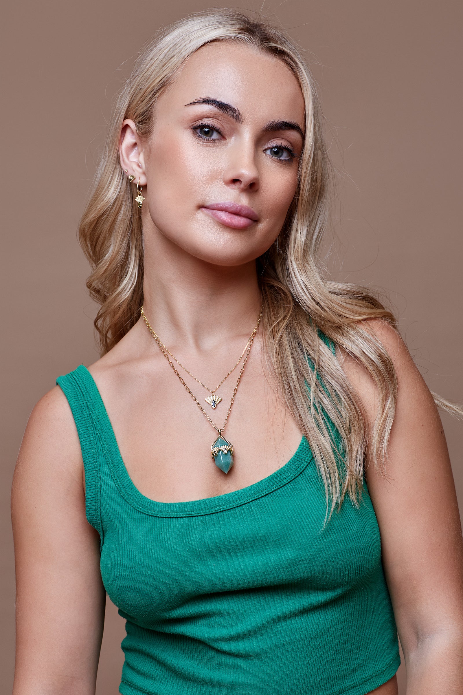 Fantail Studs Olive - Silver