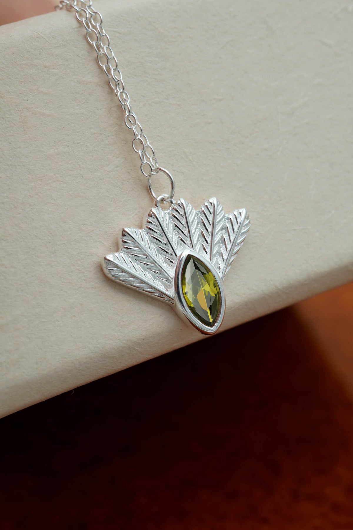 Fantail Messenger Necklace Olive - Silver