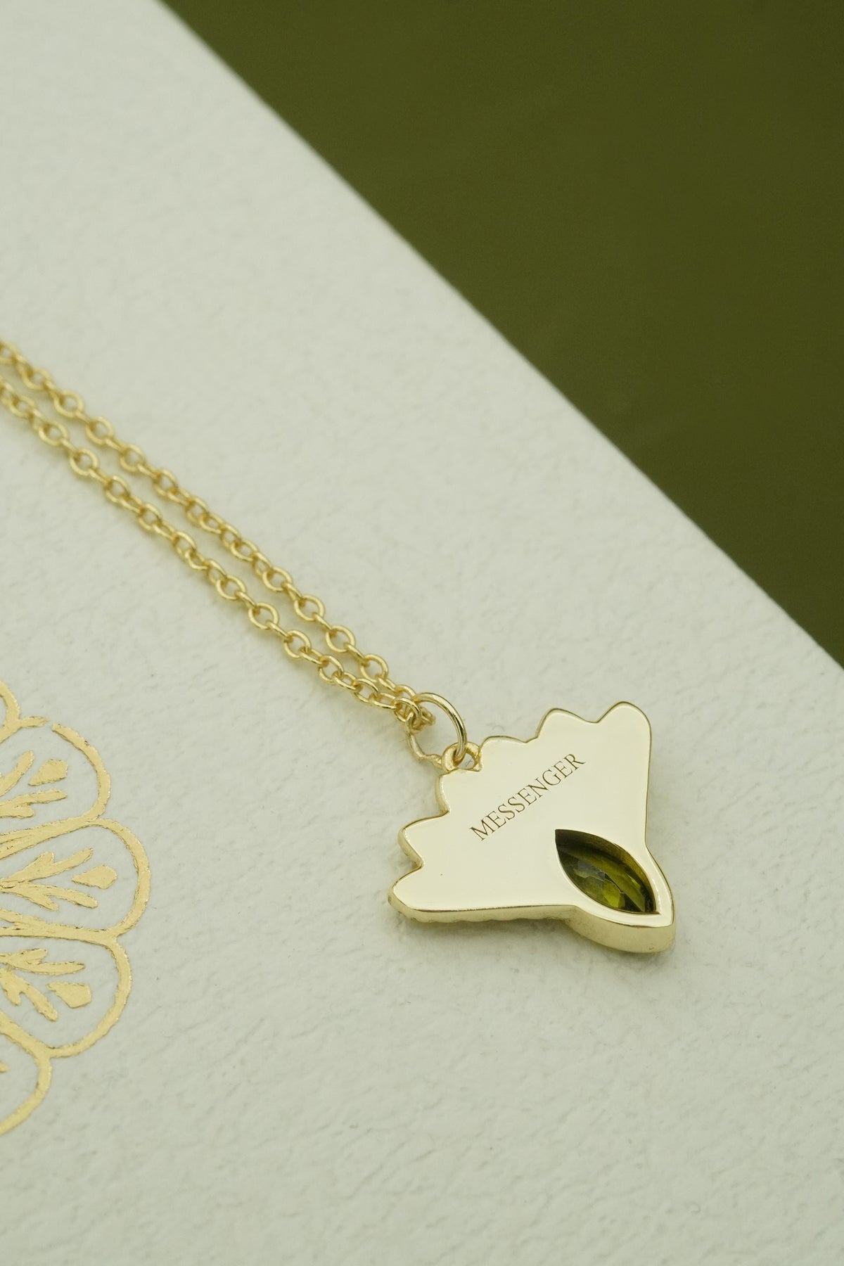 Fantail Messenger Necklace Olive - Gold
