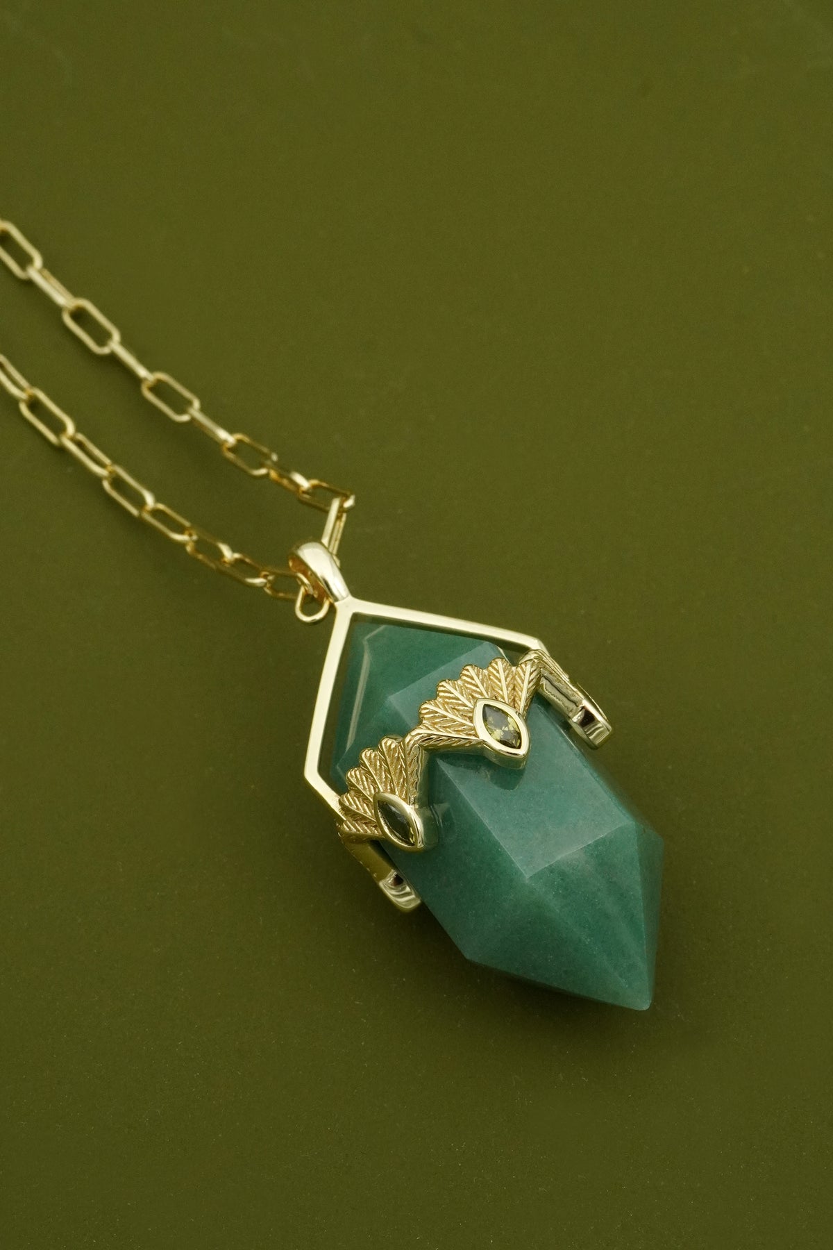 Aventurine Fantail Necklace - Gold