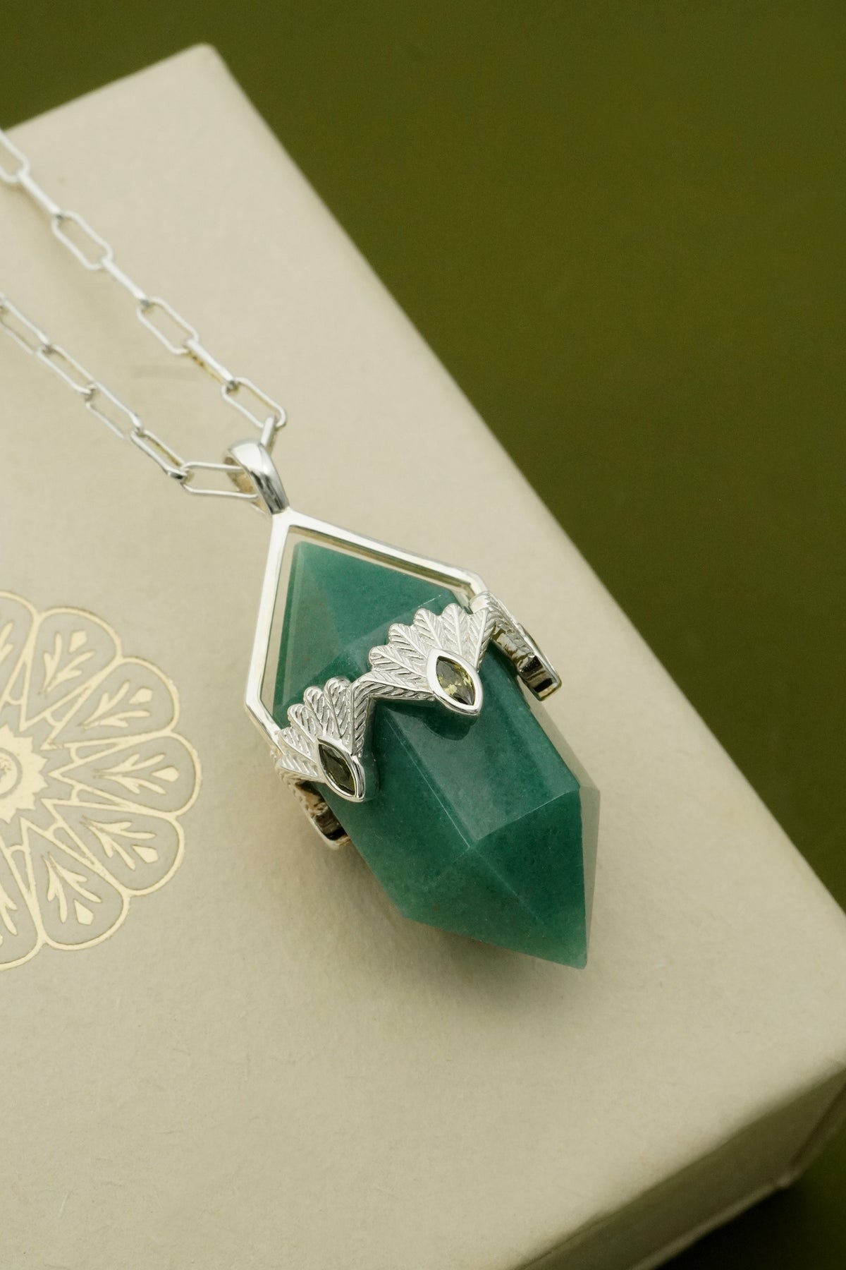 Aventurine Fantail Necklace - Silver
