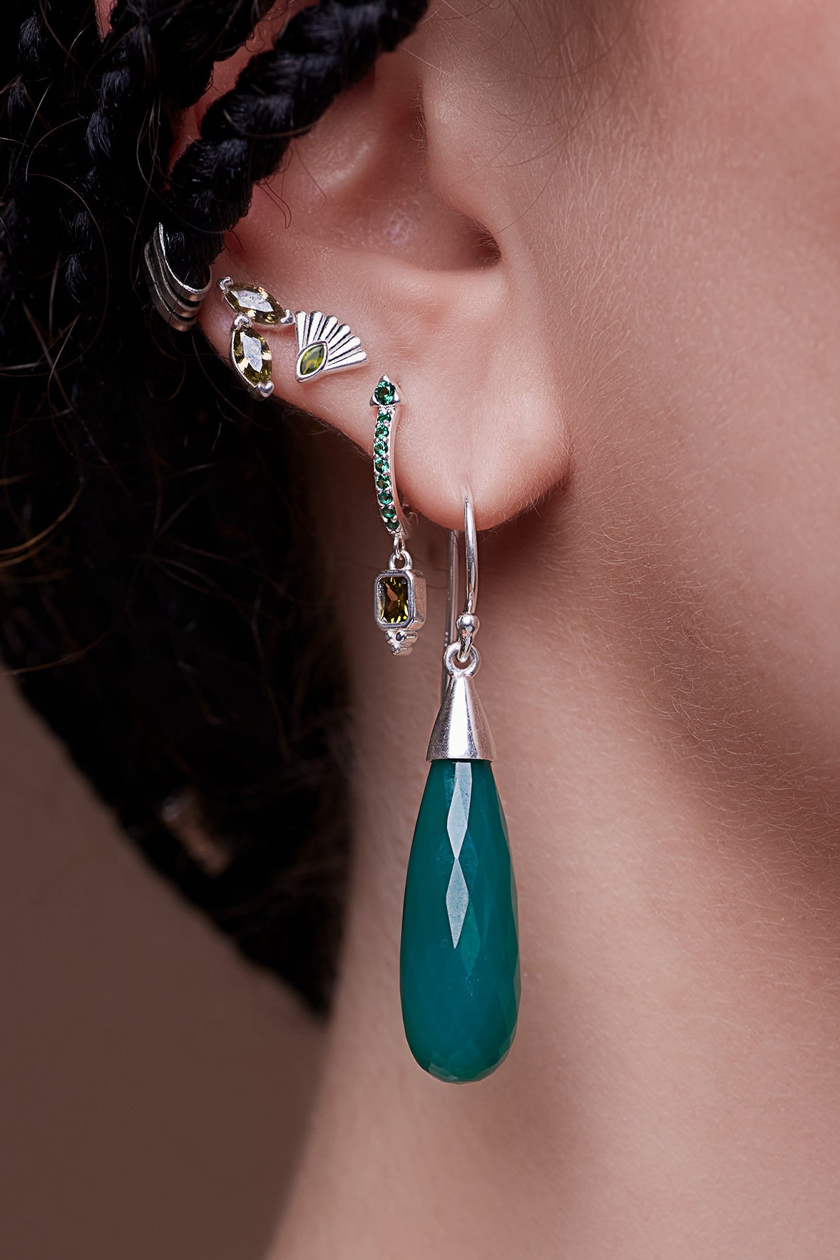 Fantail Studs Olive - Silver