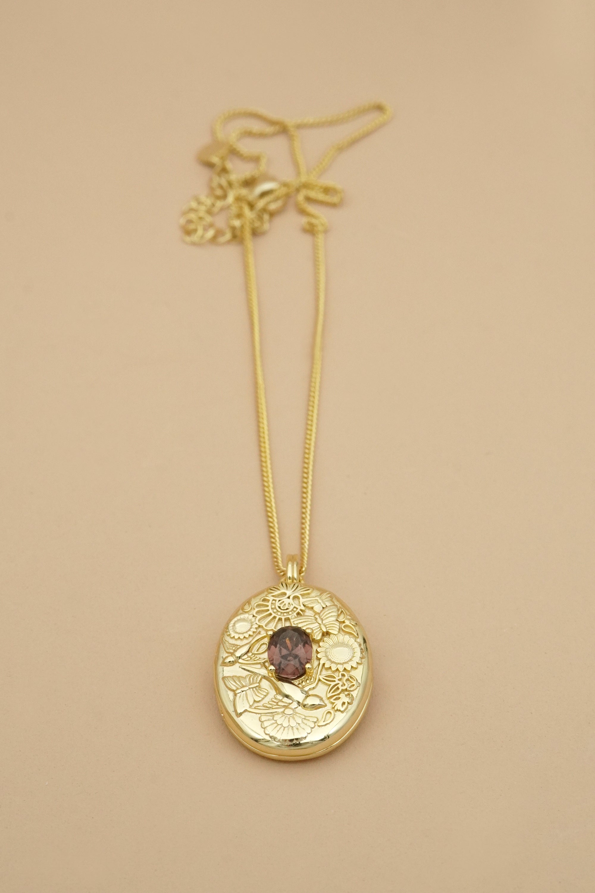 In Her Garden Locket - Gold