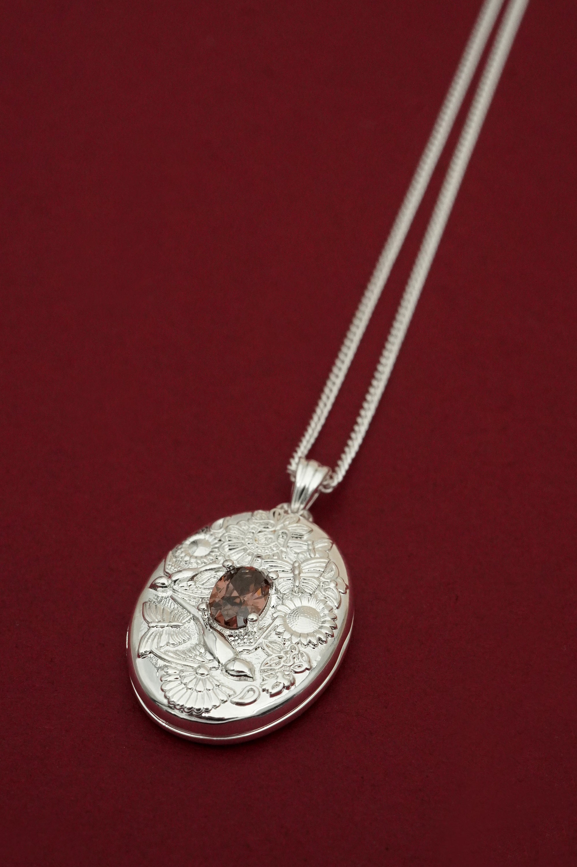 In Her Garden Locket - Silver