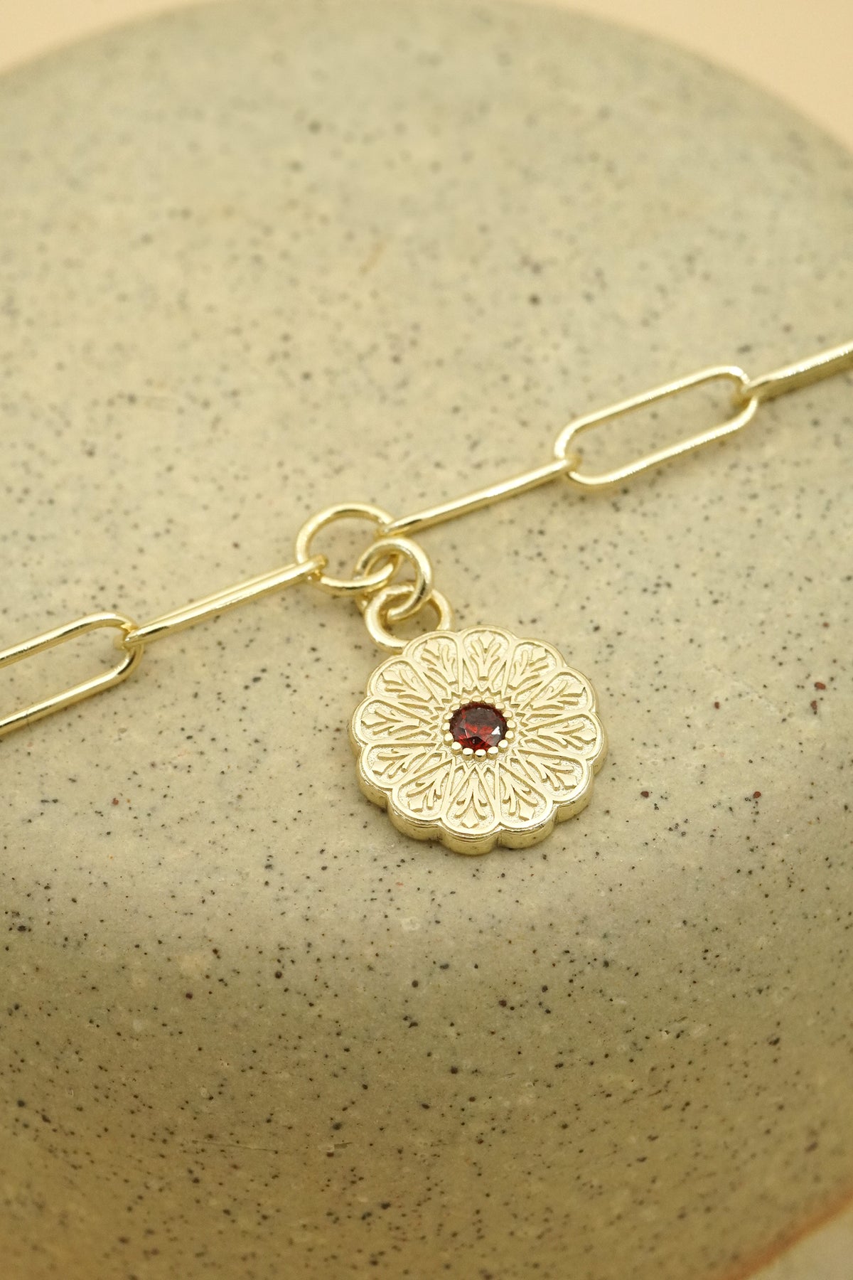 Gold Birthstone Bracelet - January/Garnet