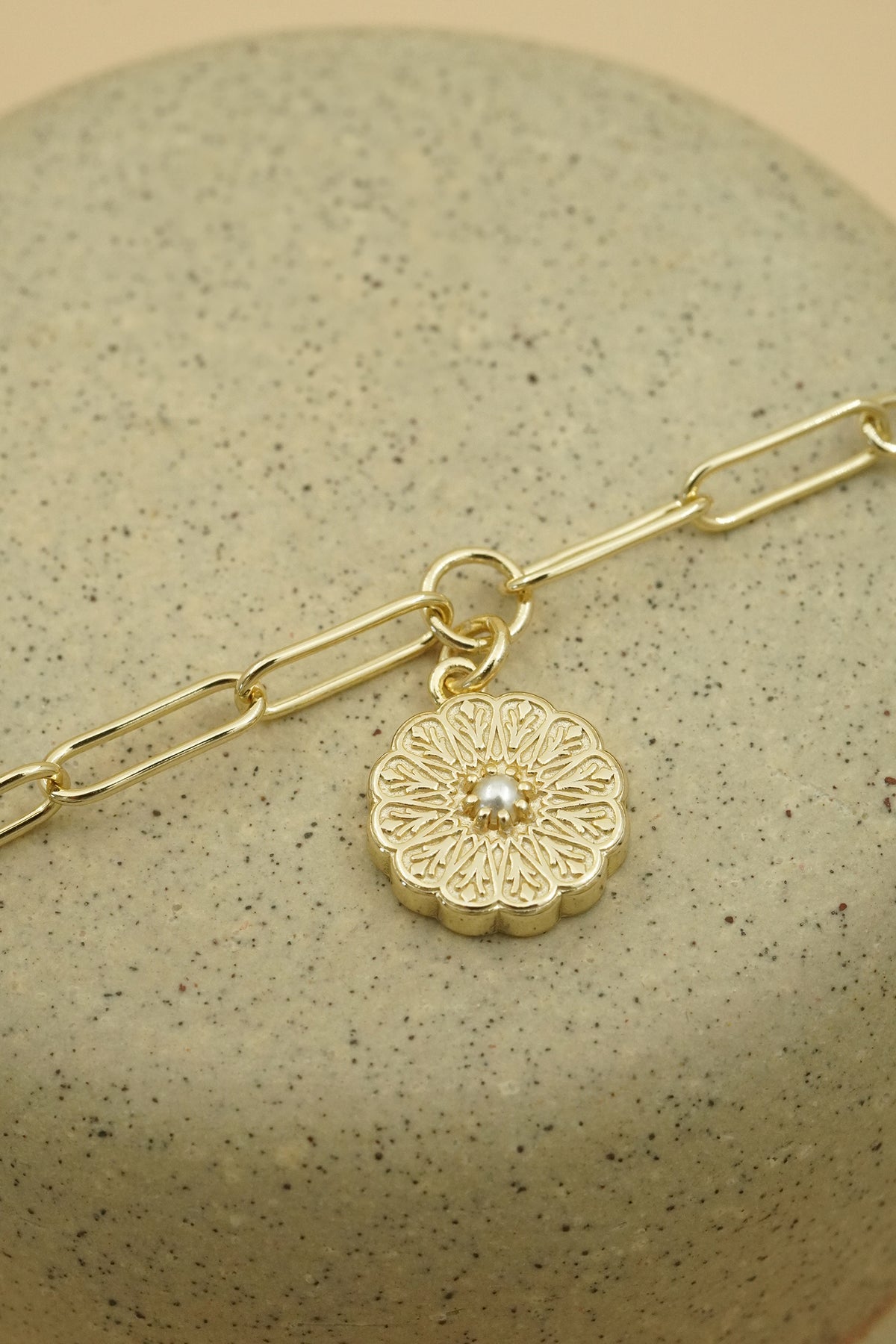 Gold Birthstone Bracelet - June/Pearl