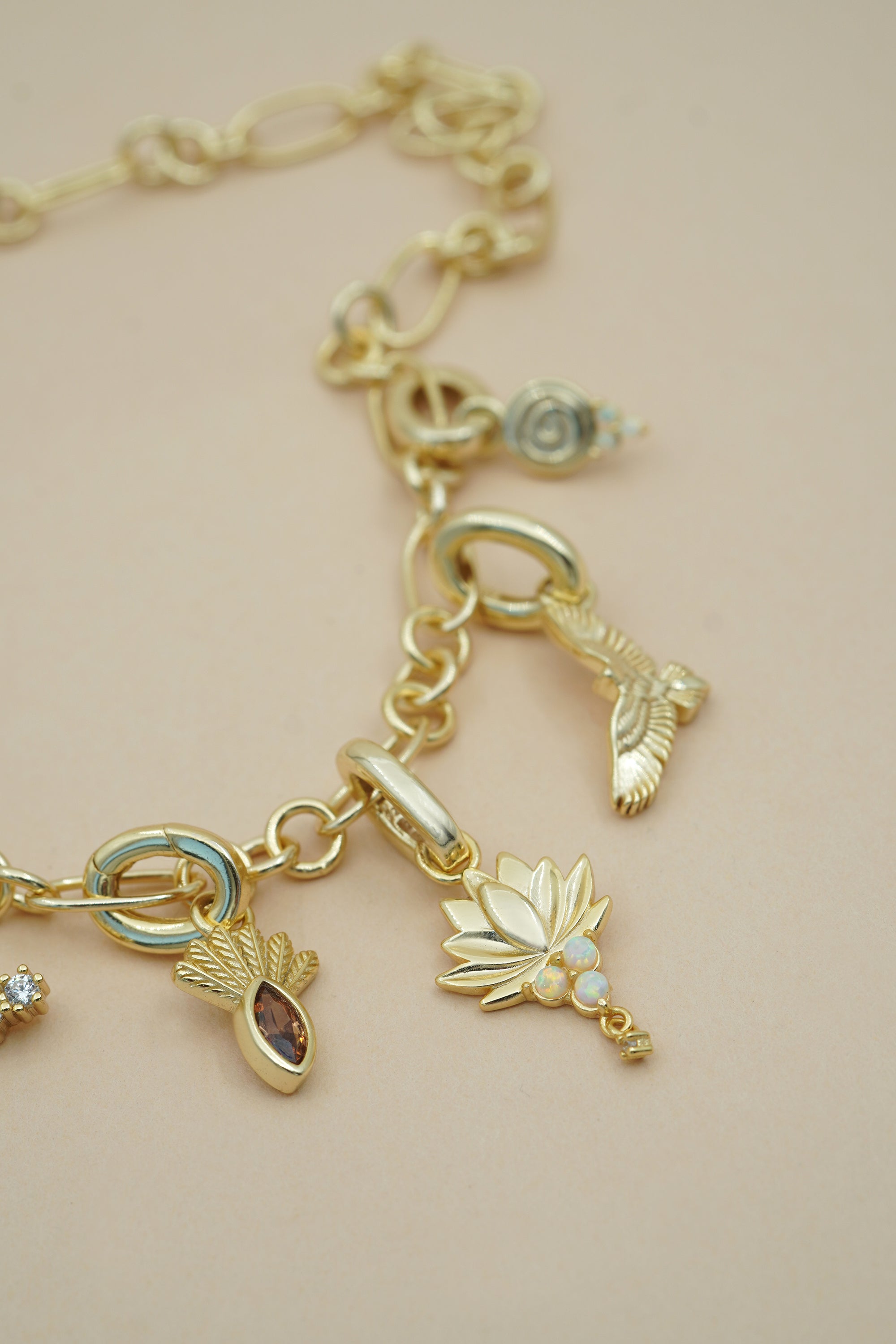 Lotus Charm - Gold