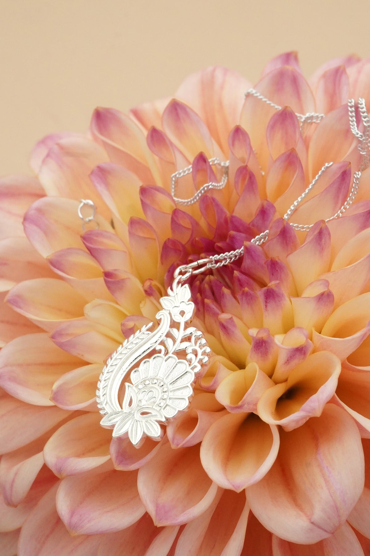 In Bloom Necklace - Silver