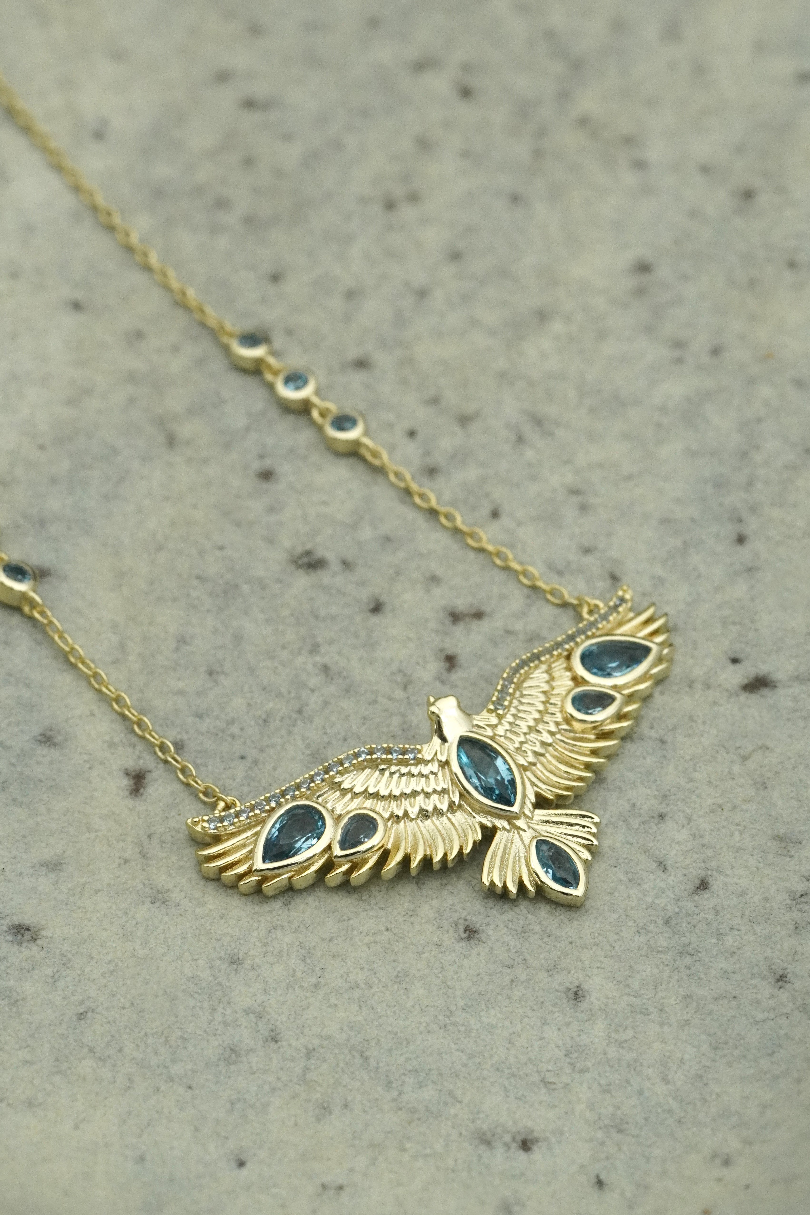 Soar Crystal Necklace London Blue - Gold