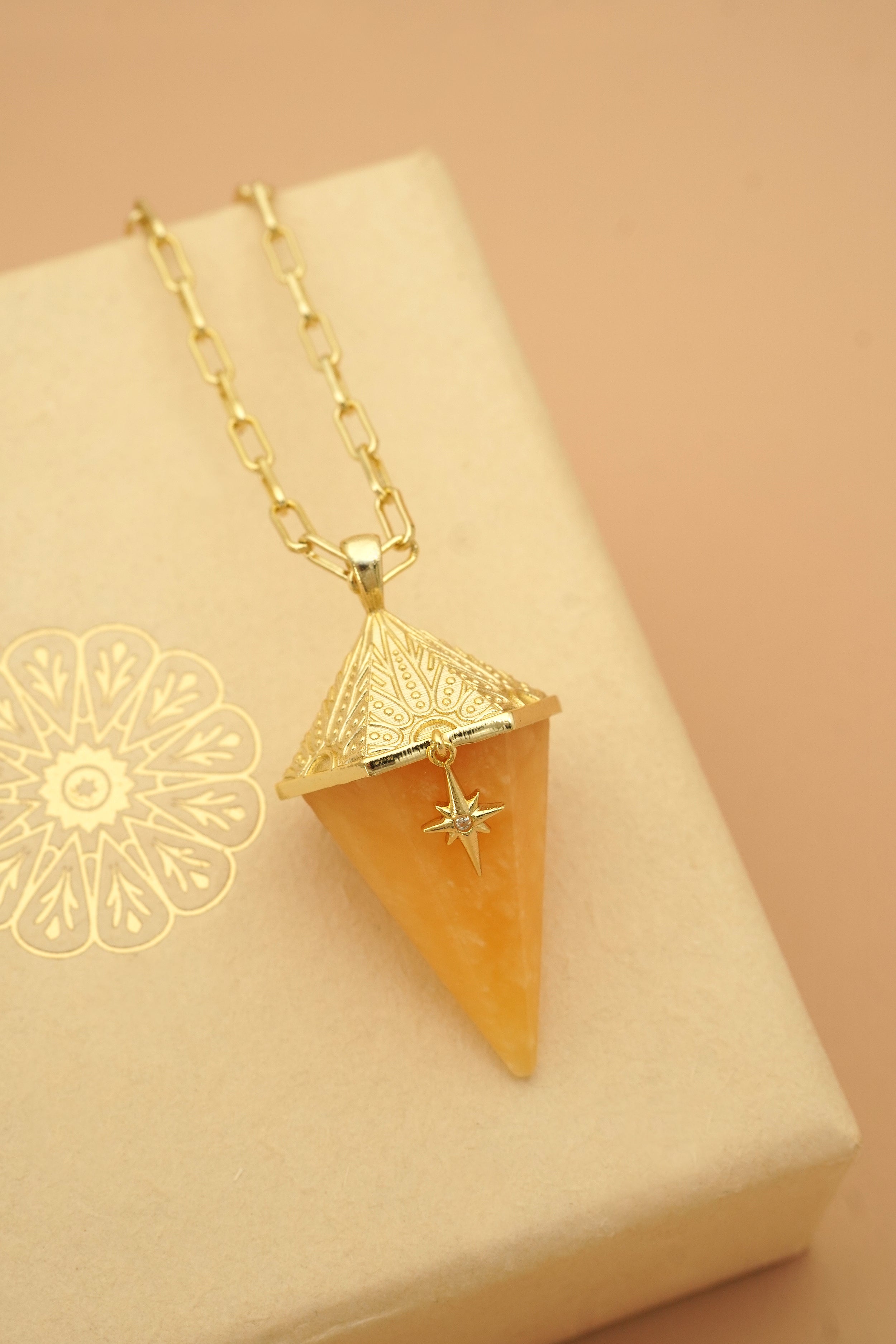 North Star Yellow Quartz Pendulum - Gold