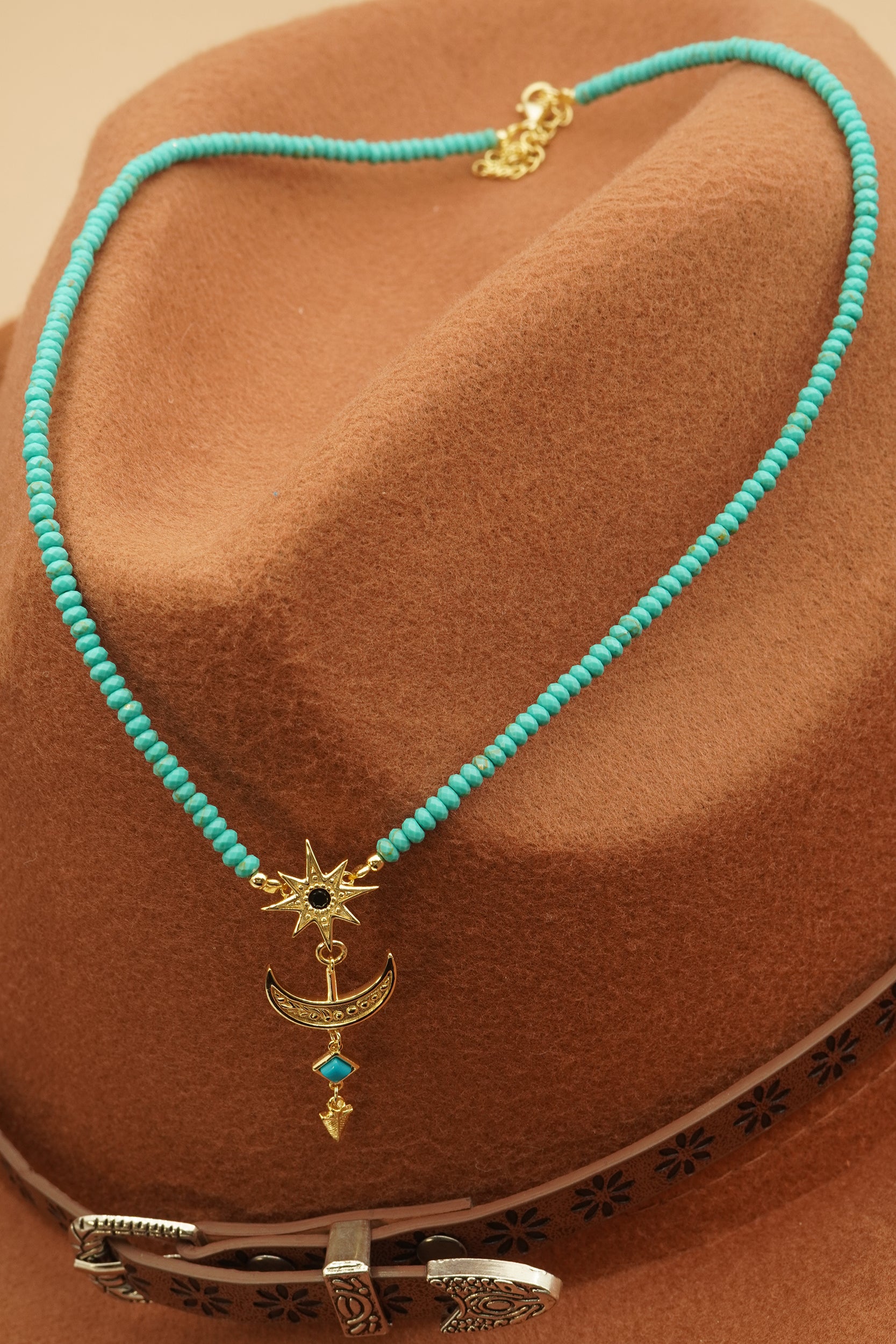 Guided Turquoise Necklace - Gold