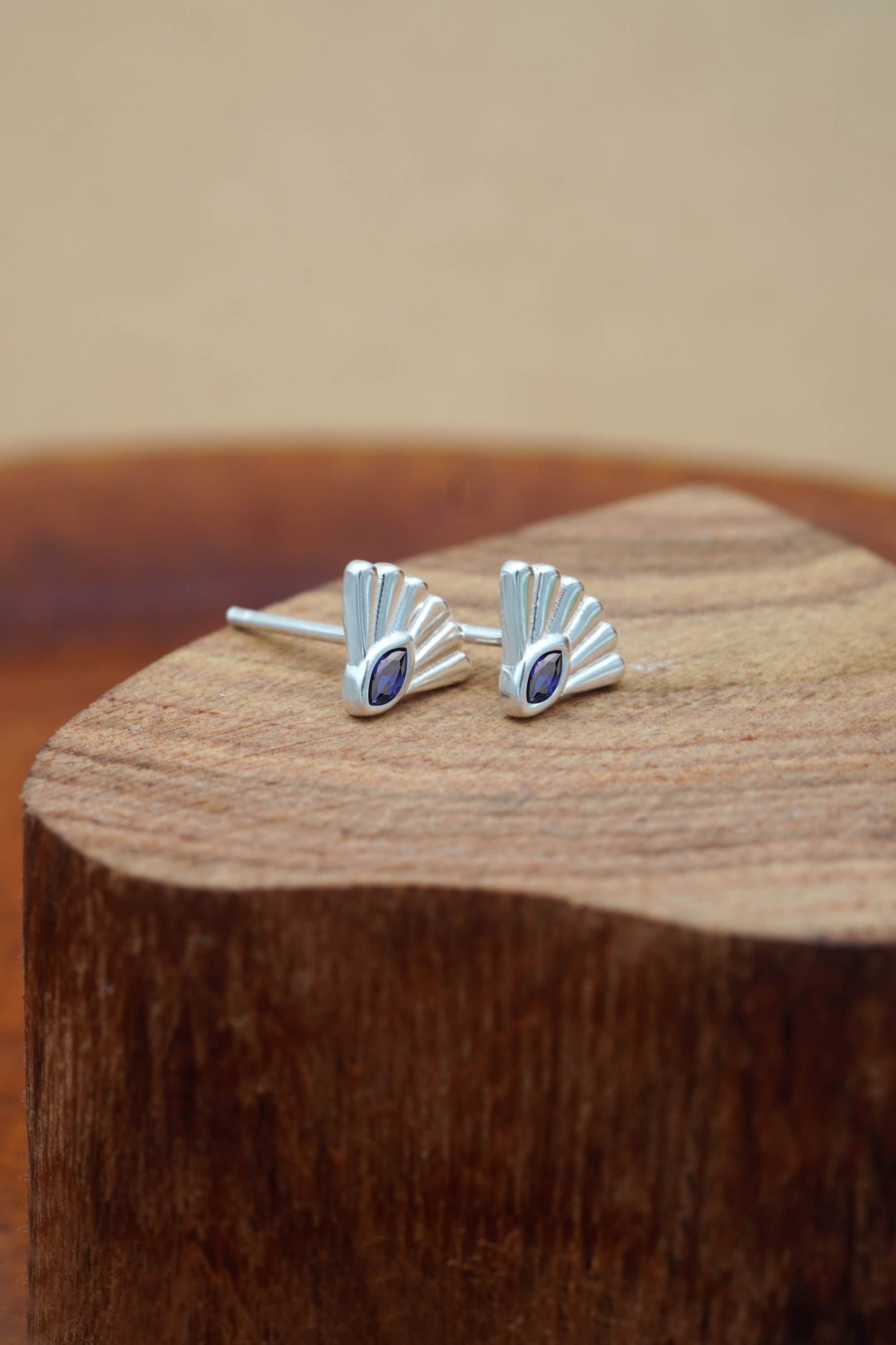 Fantail Studs Blue - Silver