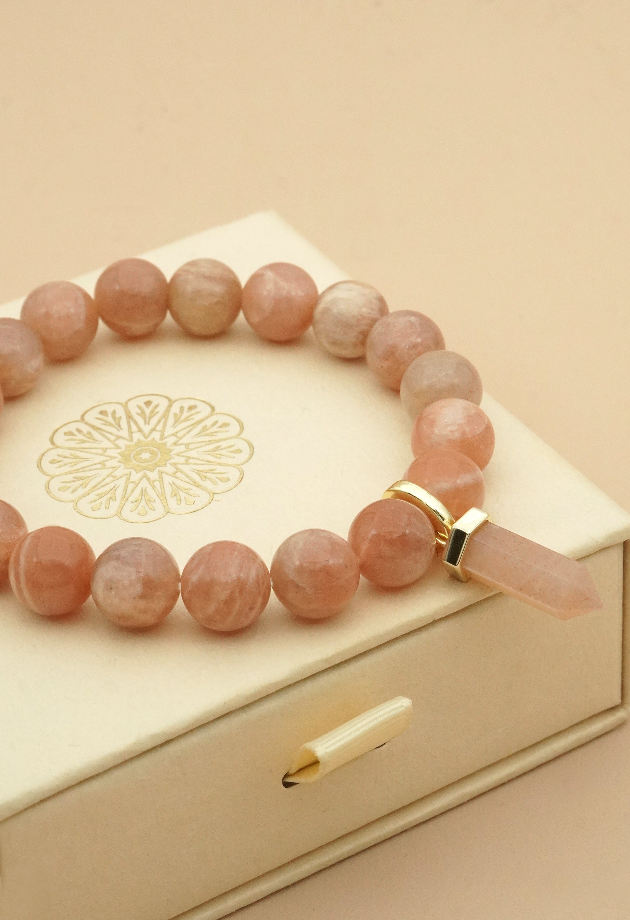 Intuitive Soul Peach Moonstone Bracelet - Gold