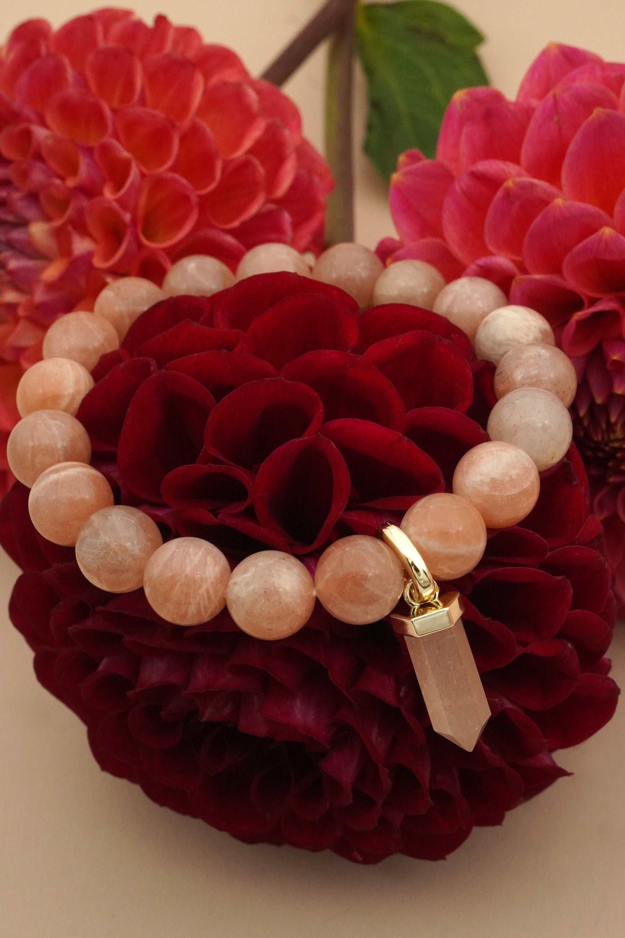 Intuitive Soul Peach Moonstone Bracelet - Gold