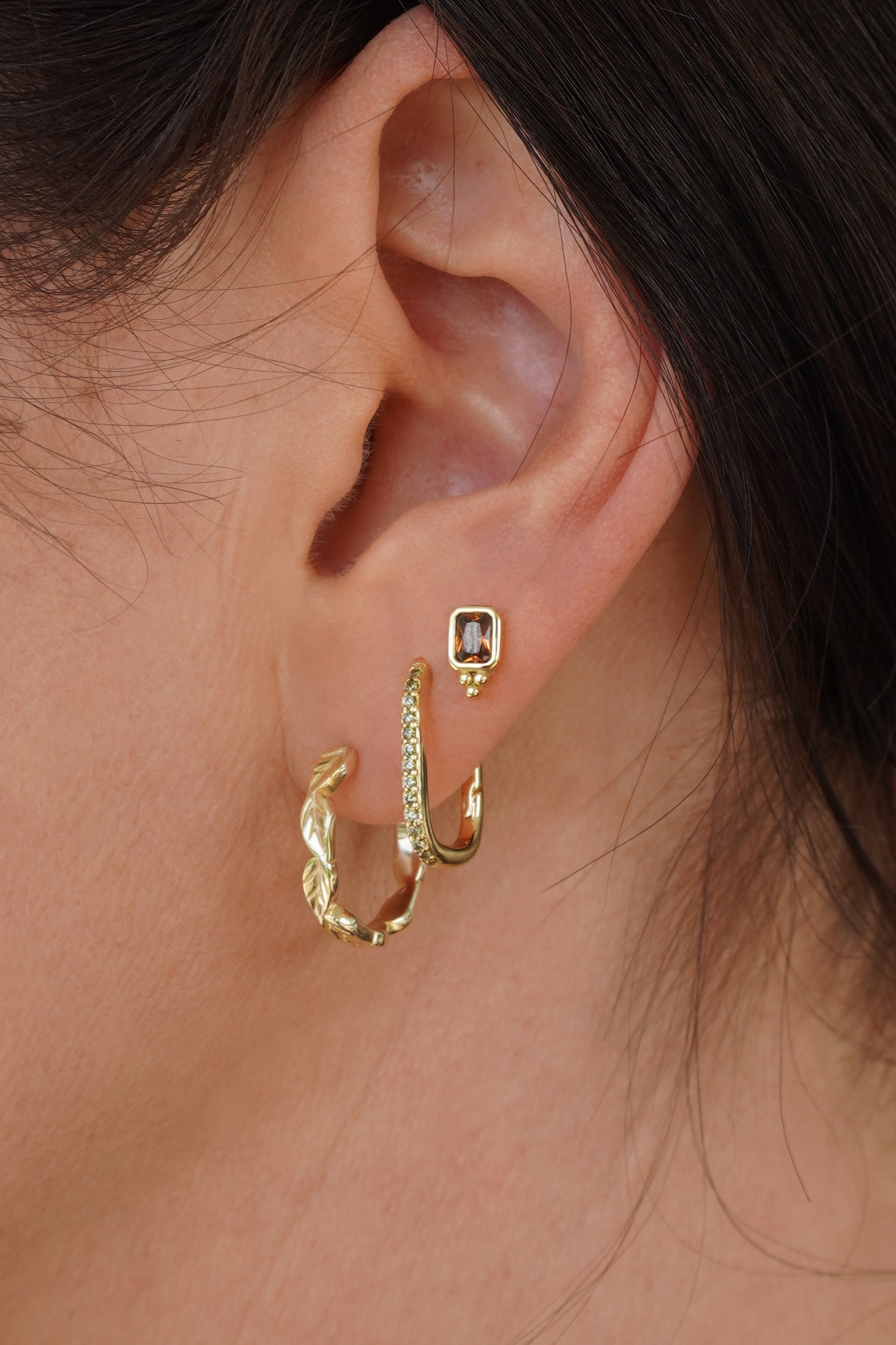 Connected Hoops - Gold