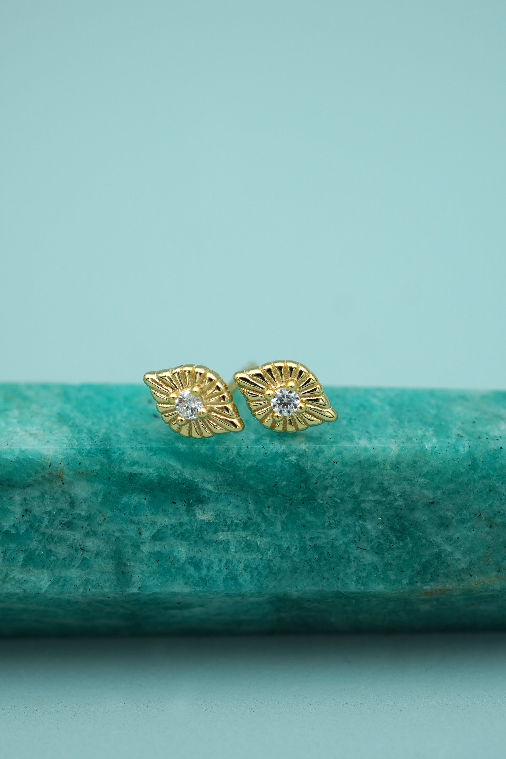 True Sight Studs - Gold