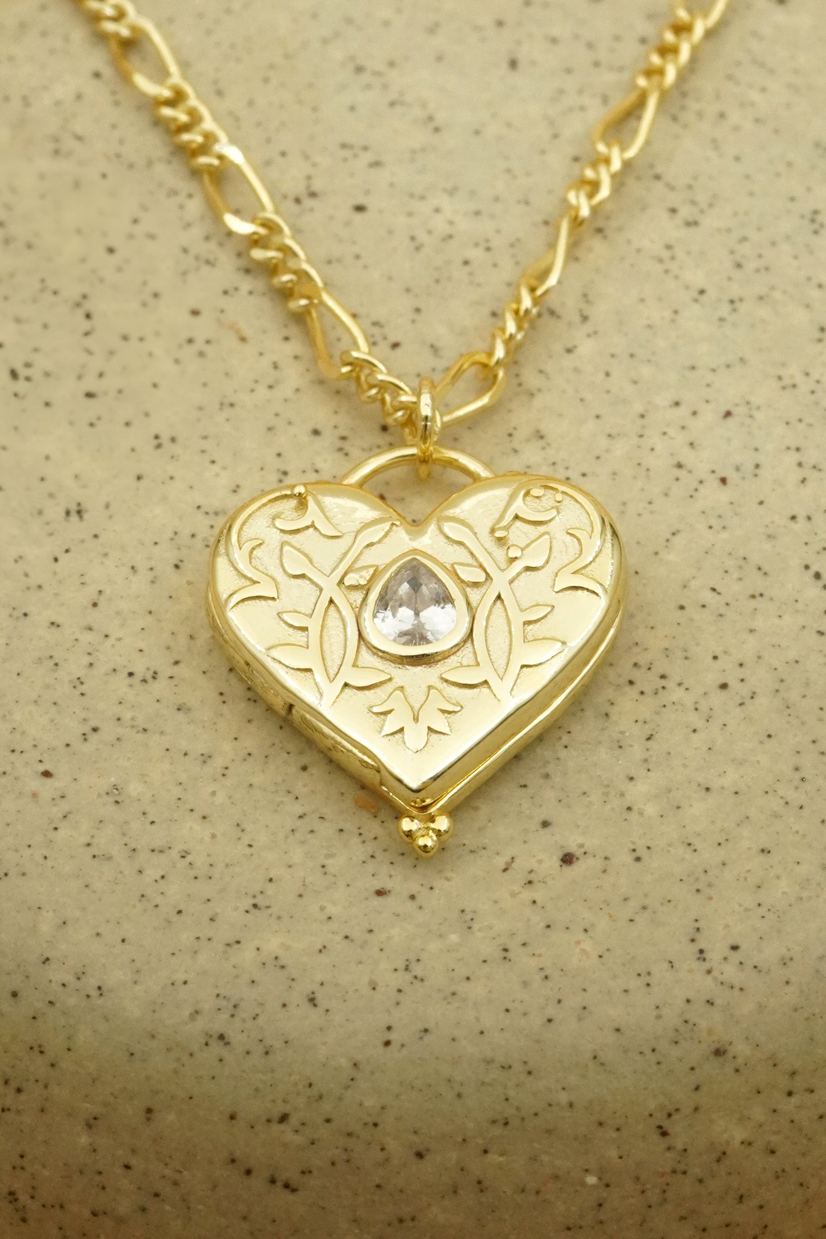 Flourish Locket - Gold