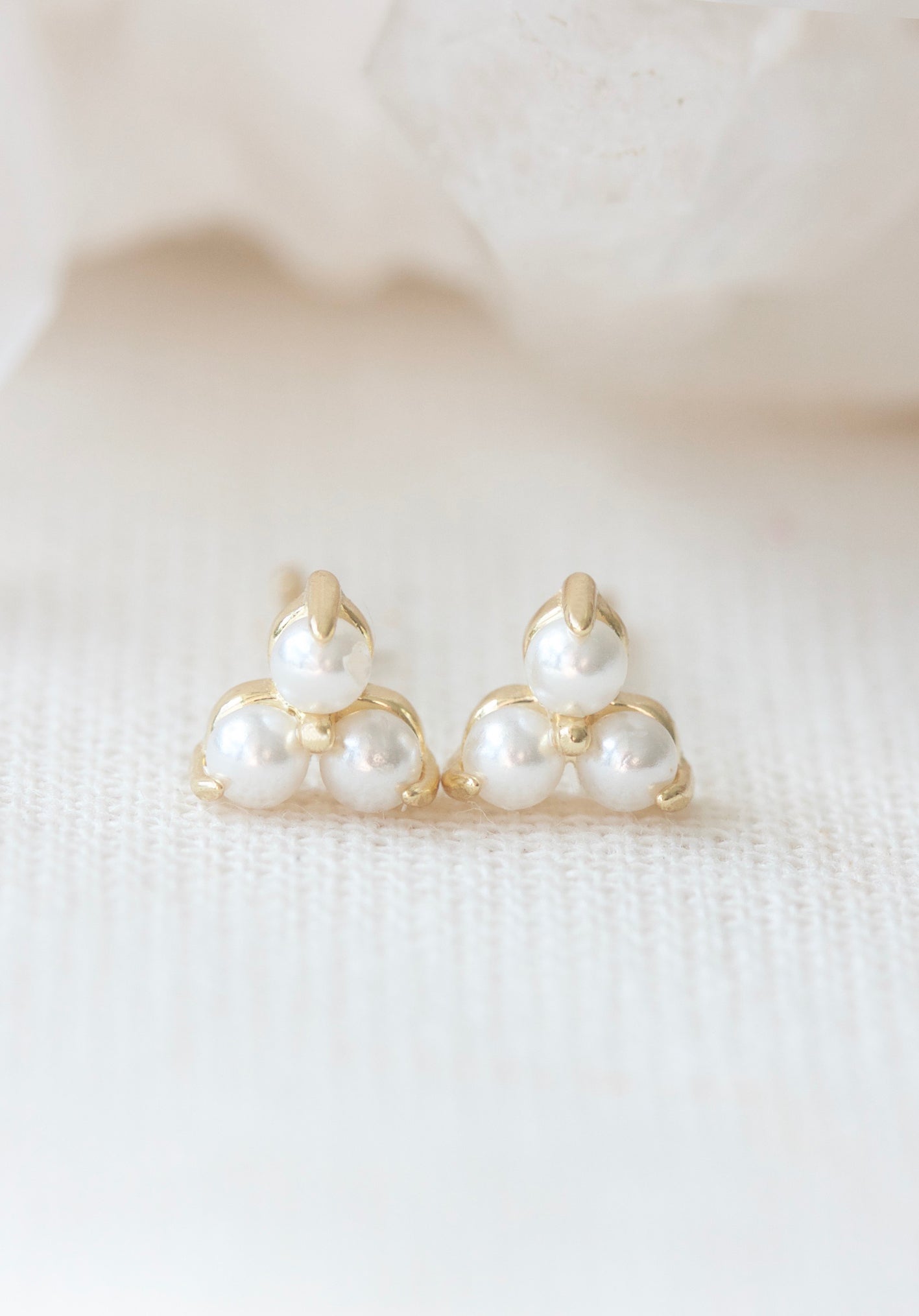Gold Birthstone Studs - June/Pearl