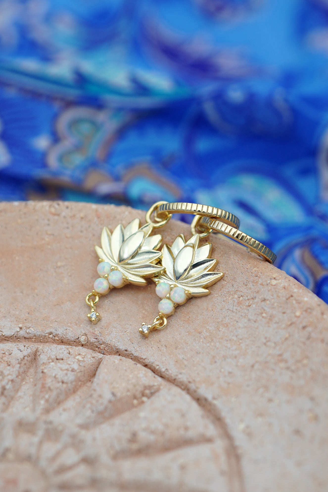 Lotus Hoops - Gold