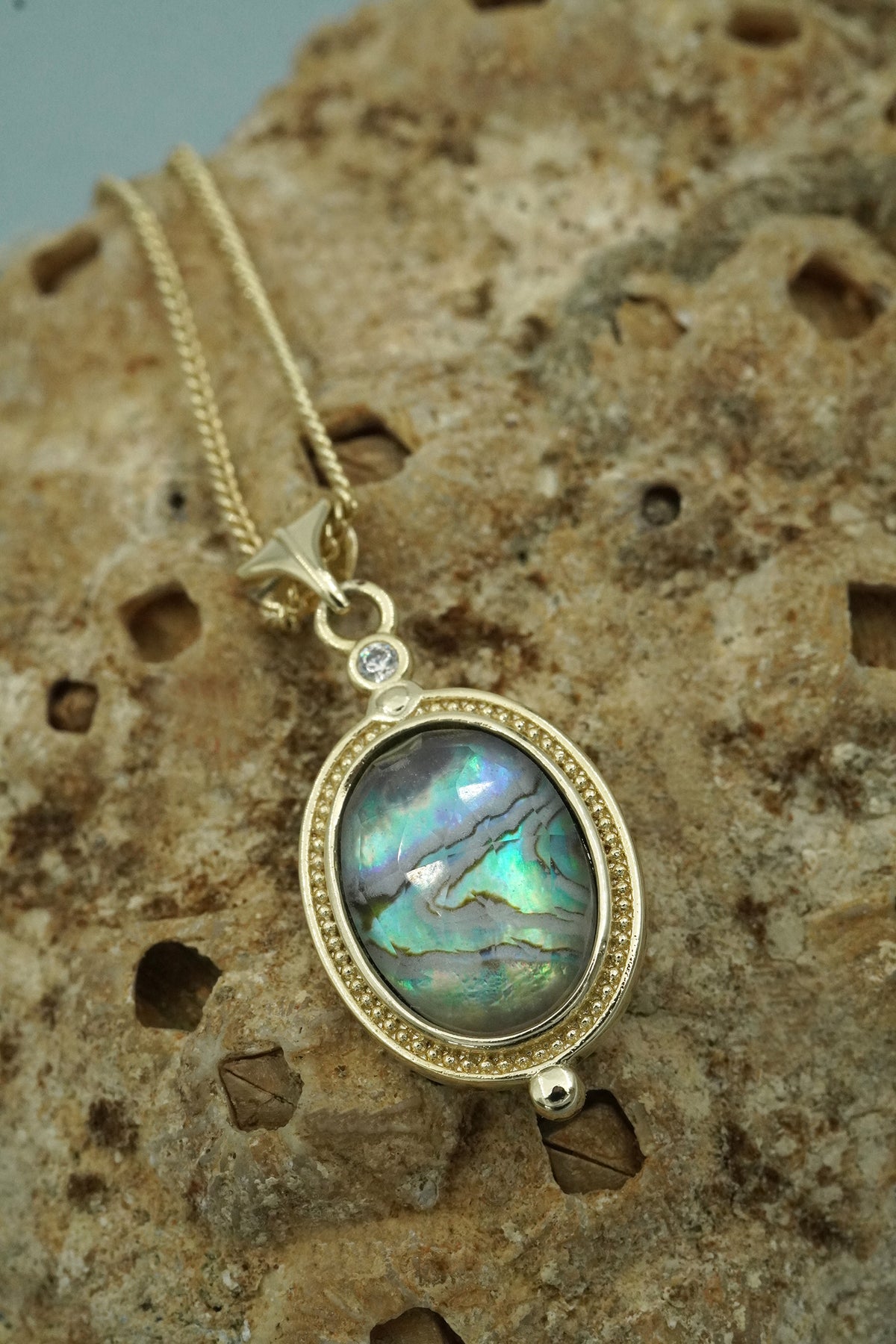 Gold Hidden Light Pāua Necklace