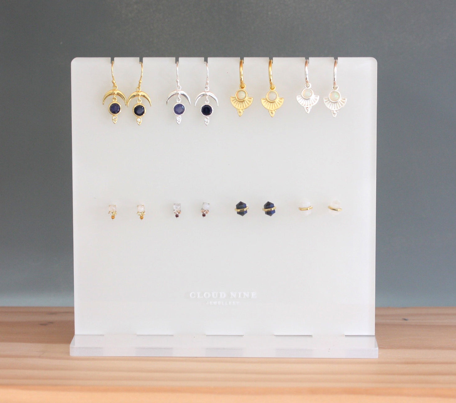 Cloud Nine Earring Stand