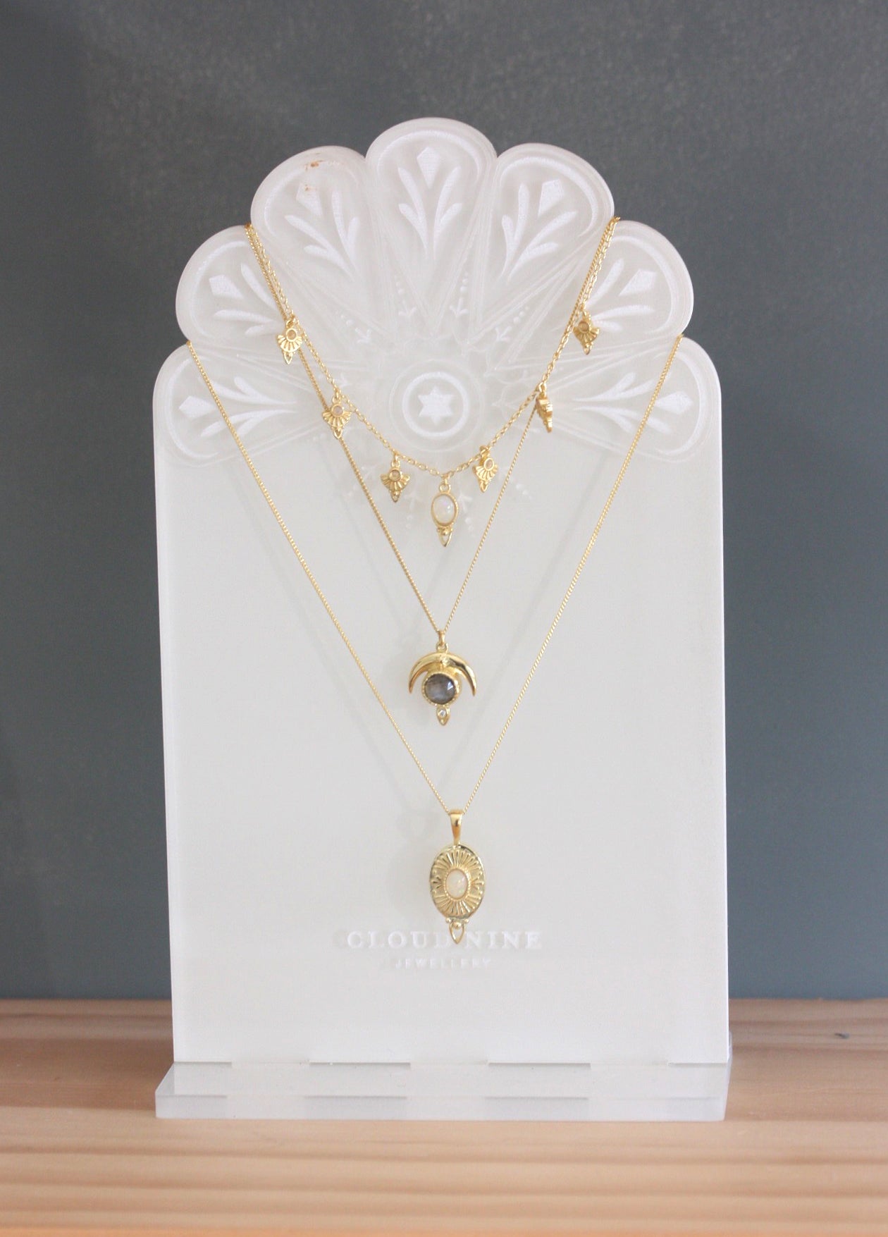 Cloud Nine Small Necklace Stand