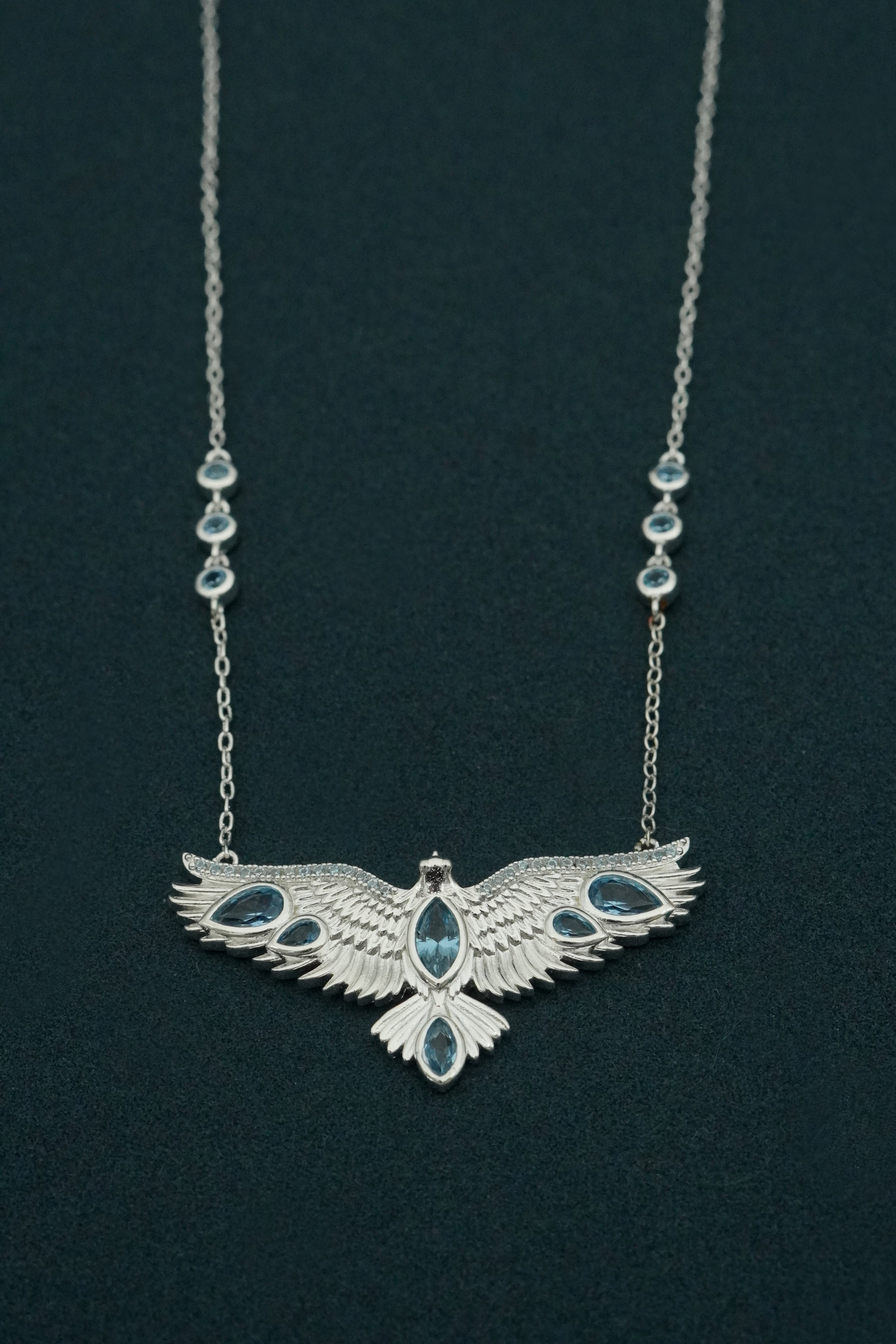 PRE-ORDER Soar Crystal Necklace London Blue - Silver