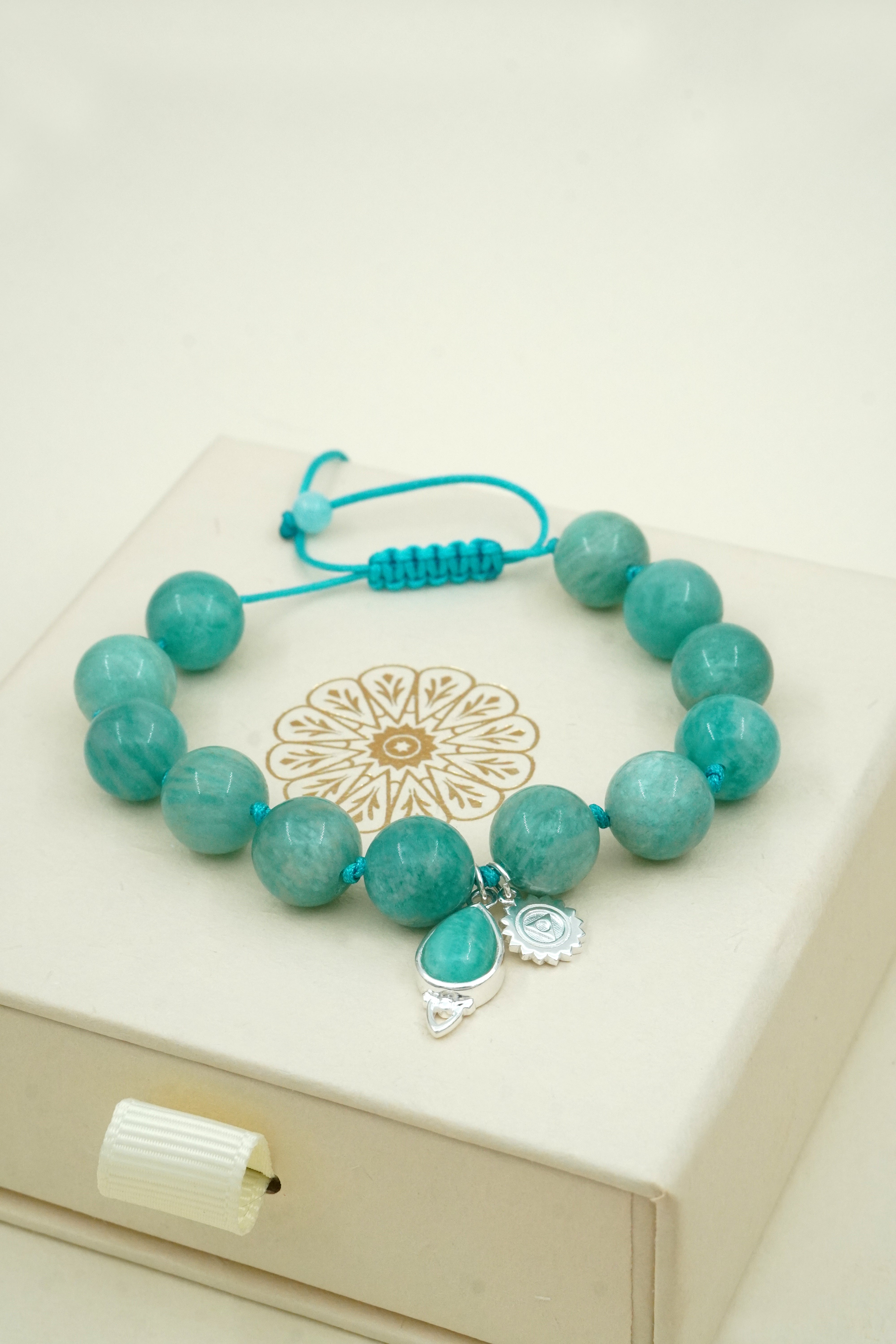Throat Chakra Mala Bracelet - Silver