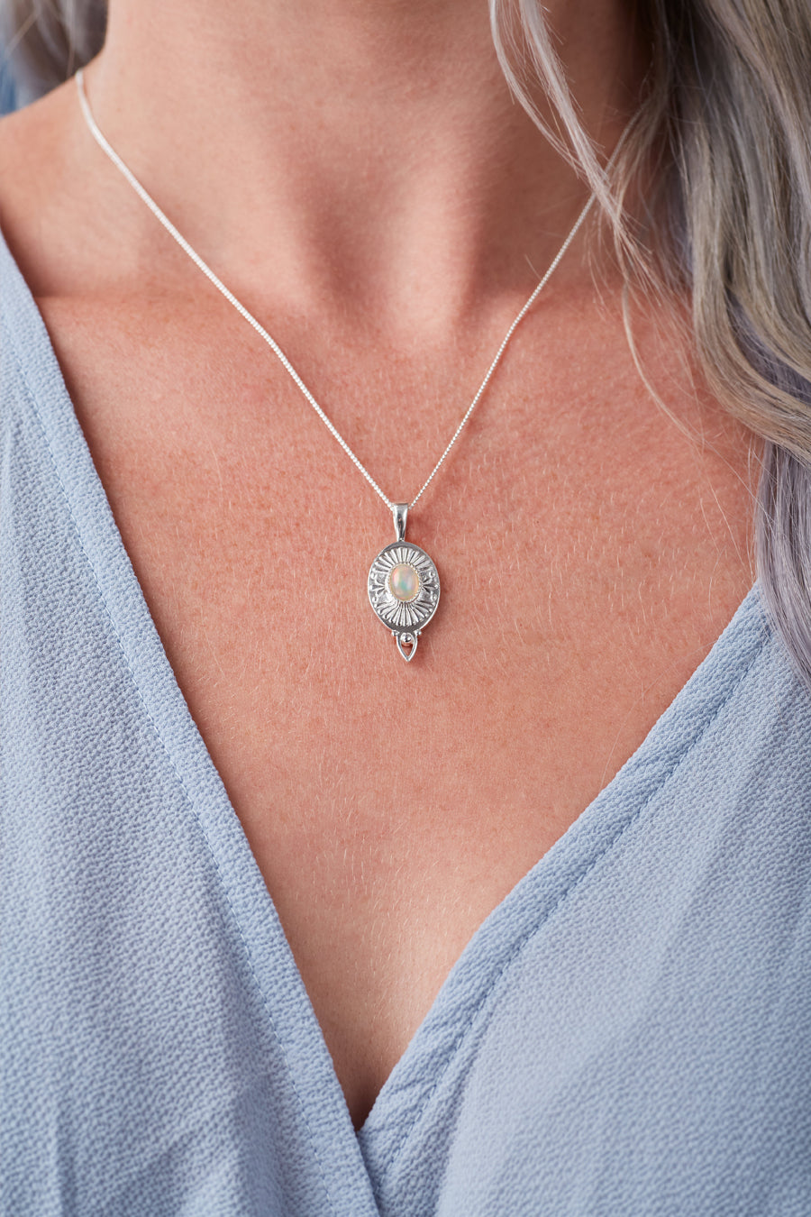 Be The Light Pendant Necklace Silver