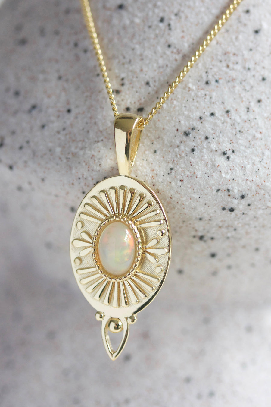 Be The Light Pendant Necklace - Gold