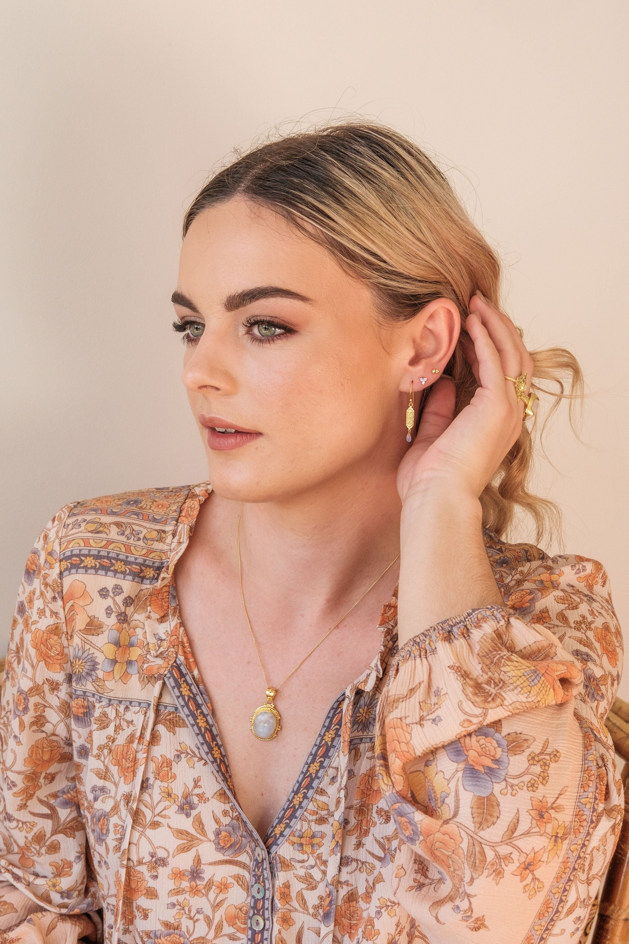 Desert Jewels Earrings - Gold