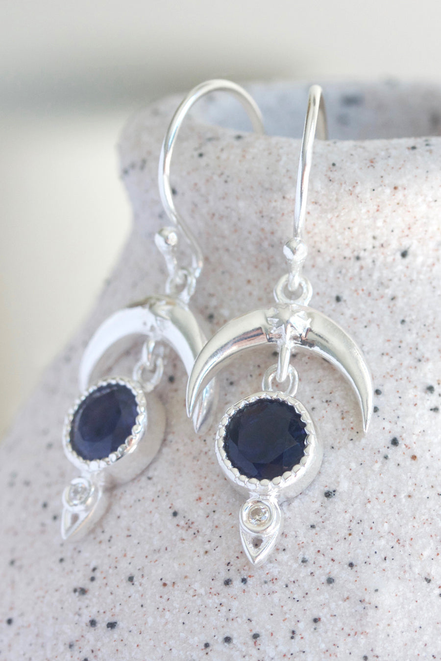 To dream clearance of earrings